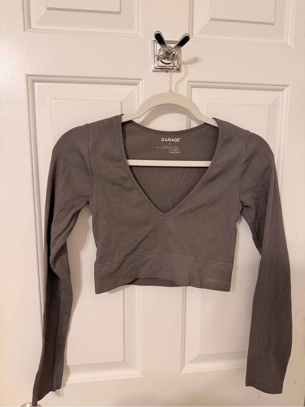 Garage Women's Ribbed Deep V Long Sleeve Crop Top — Gray